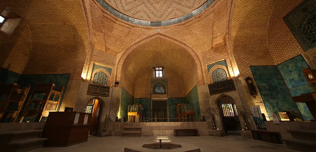 Ahşap Çatılı ve Ahşap Taşıyıcılı Camiler